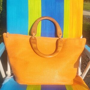 ✨️Coldwater Creek Bright Orange Woven Tote with Wooden Handles